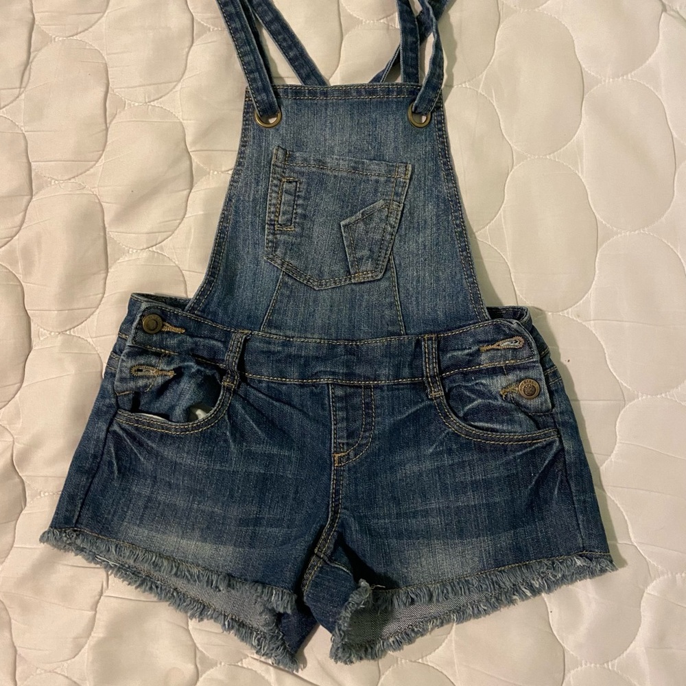 Overall shorts
